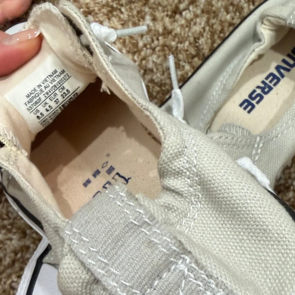 Women’s Converse Cream and White Canvas Pull On Sneakers - Picture 4 of 4